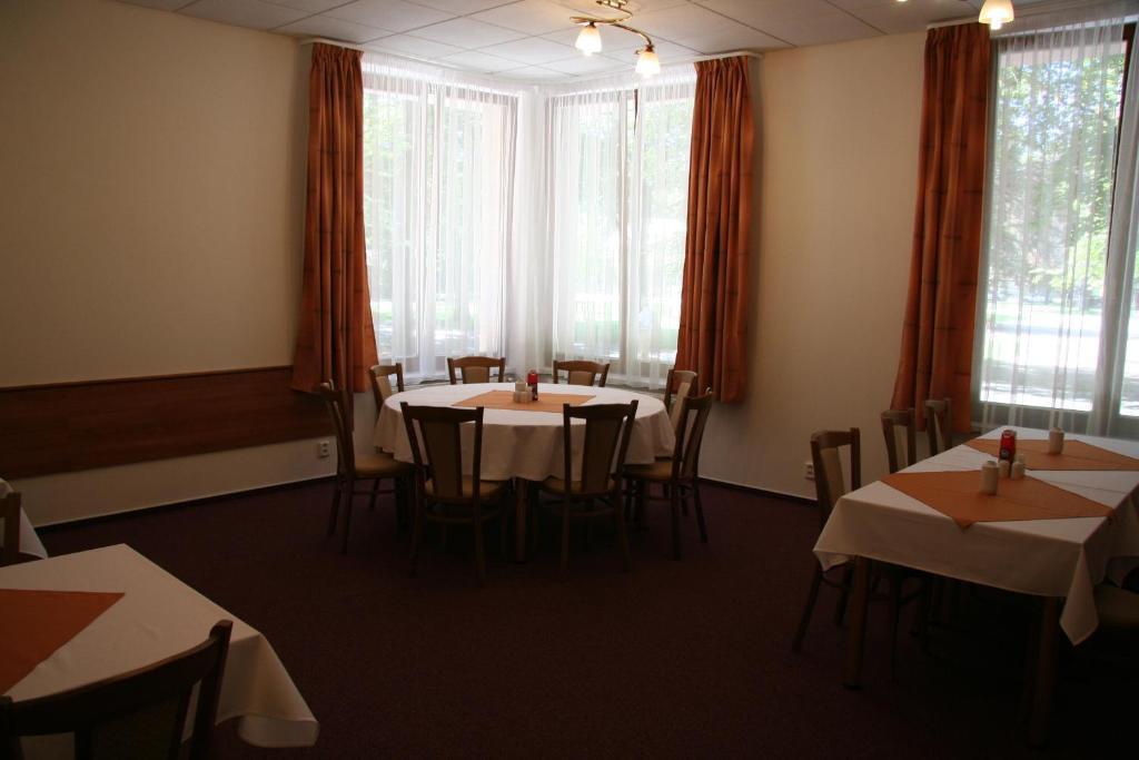 Lazensky Hotel Park Poděbrady Dış mekan fotoğraf